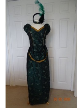 Victorian Lady Emerald Taffeta Bustle